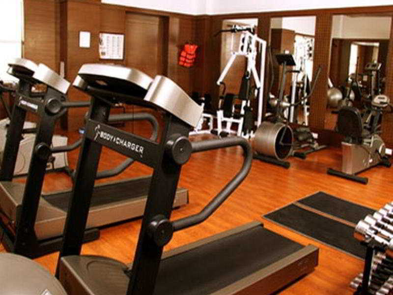Greenpark Csennai Kültér fotó A gym